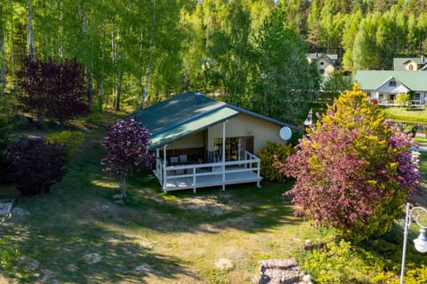 Property building, Bird's eye view, Garden view