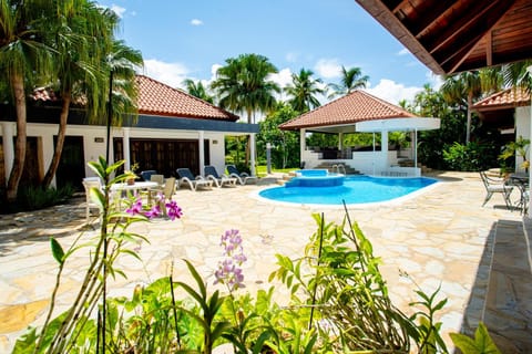 Property building, Garden view, Pool view, Swimming pool