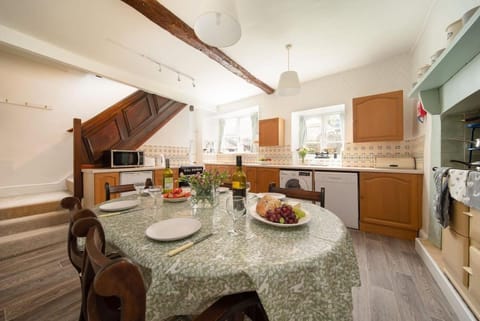 Kitchen or kitchenette, kitchen