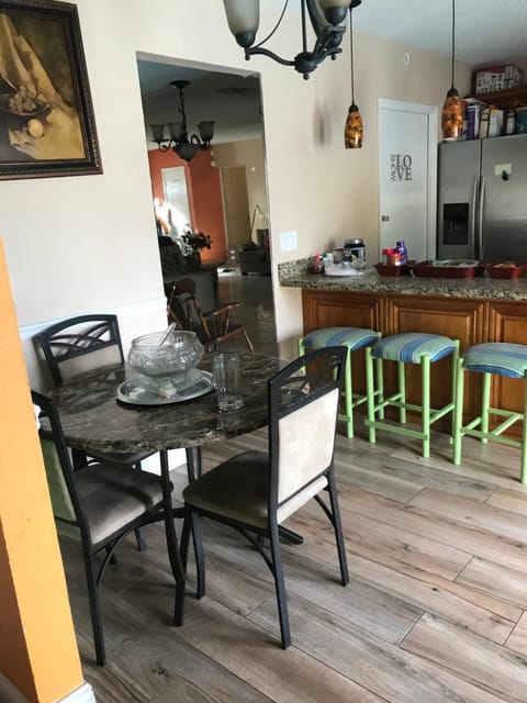 Cozy Guest House Florida, Tamarac Vacation rental in North Lauderdale