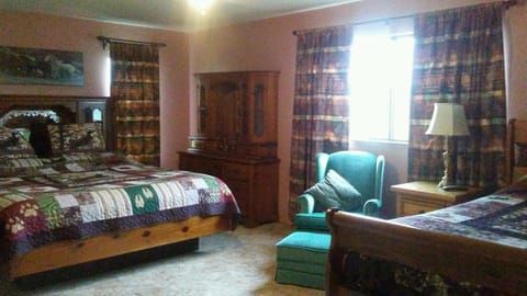 The Branded Calf Bed & Breakfast Bed and Breakfast in Sierra Nevada