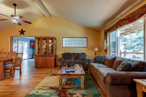 Larkspur Trail Casa in Bend