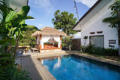 Omah Angkul Angkul Villa Vacation rental in Parongpong