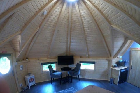 Unique luxury cabin 2 Apartment in Inverness