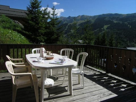 Chalet 10 personnes à Méribel avec Sauna, Cheminée et Garage - FR-1-180-568 Chalet in Les Allues