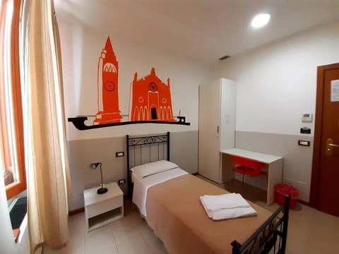 Bed, Photo of the whole room, Bedroom, towels, wardrobe