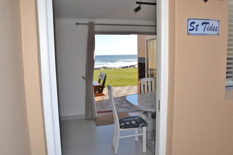 Hermanus Beach Club - St Tides House 19 Campground/ 
RV Resort in Hermanus