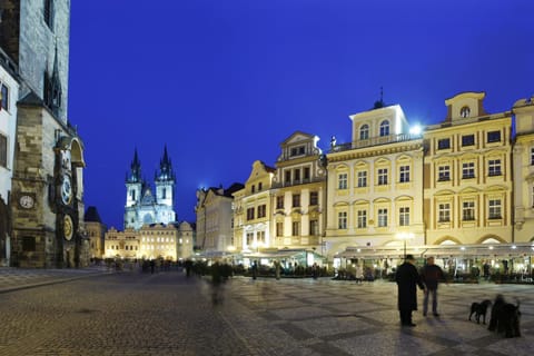 Neighbourhood, City view