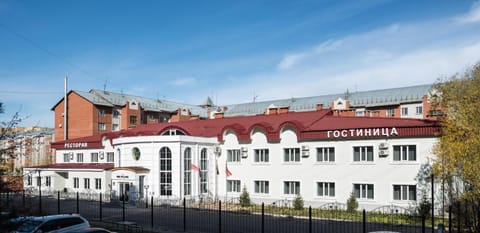 Facade/entrance, Bird's eye view