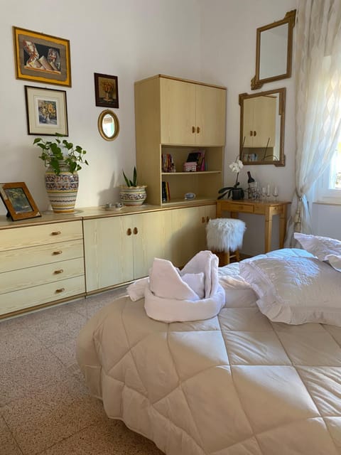 Casa Vacanza Lilia vicino la Stazione e Caserma Bed and Breakfast in Foligno