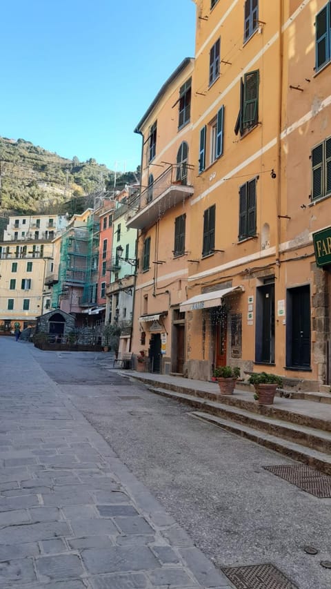 Property building, Street view