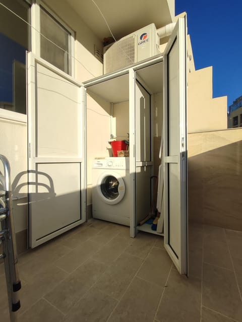 One Bed Room Apartment with terrace Condo in Marsaskala