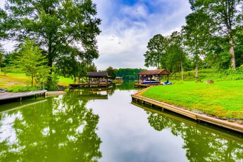 Hidden Haven House in Lake Anna