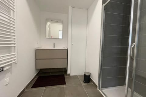 Apparté - Appartement proche Genève et Palexpo Apartment in Canton of Geneva