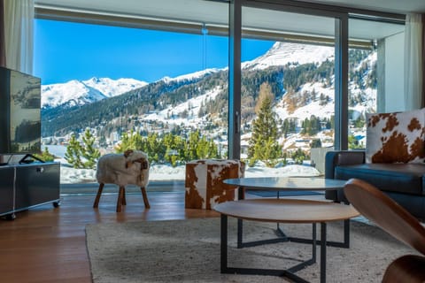 Winter, Living room
