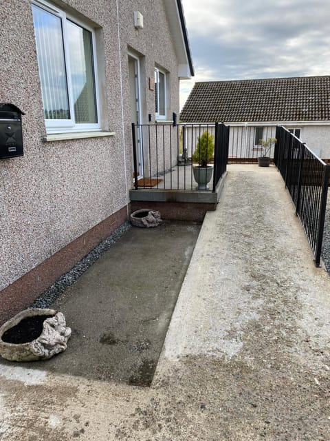 Tigh Murdag, 37D Newmarket HS2 0DT House in Scotland