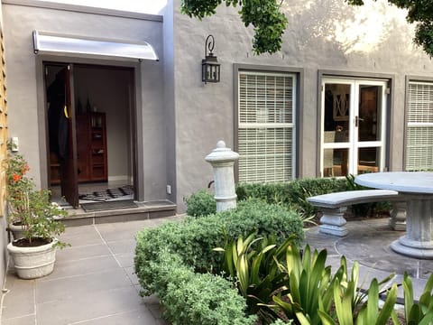 Facade/entrance, Garden