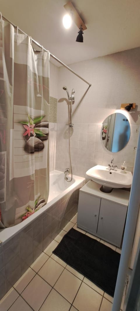 Studio à moins de 50m de l'école de voile... Apartment in La Turballe