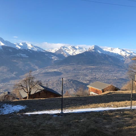 Le Coin Barlouka Appartement in Sion