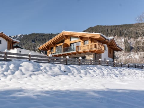 Property building, Winter