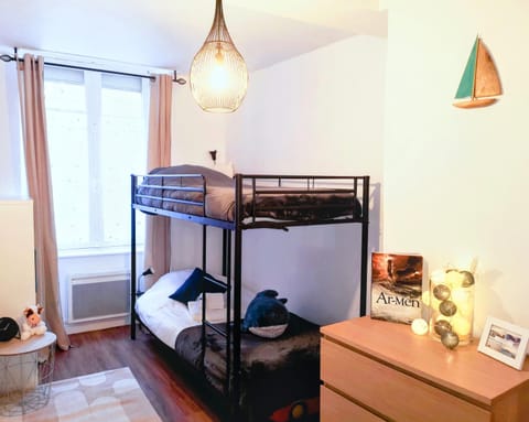 Au cœur des remparts, L'ÉCRIN Appartement 2 chambres pour 2-6 pers Apartment in St-Malo