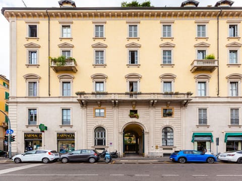 Property building, Facade/entrance