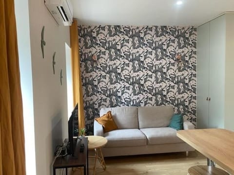 Legend - Parking privé - Gare - Centre ville - Quai de Saône - fibre Apartment in Bourgogne-Franche-Comté