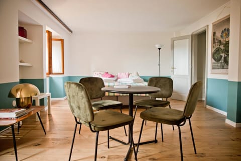 Living room, Dining area, Bedroom