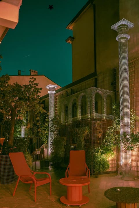 Inner courtyard view