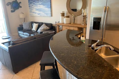 Luxury and Spacious Waterside Getaway House in Clearwater Beach