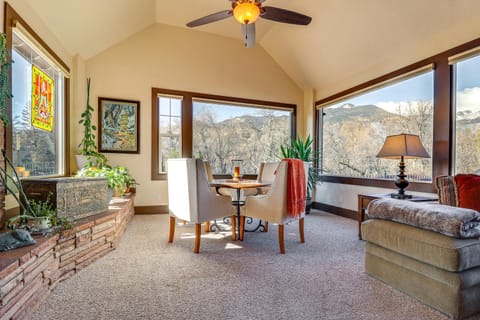 Spacious Manitou Home with Views in Central Location House in Manitou Springs
