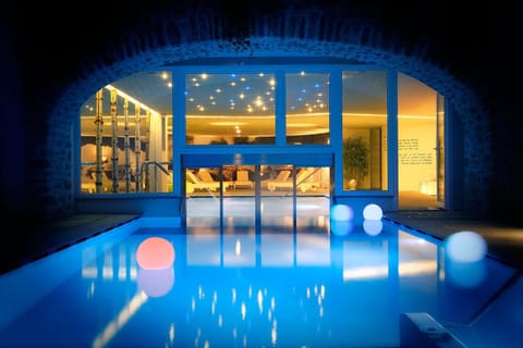 Spa and wellness centre/facilities, Swimming pool