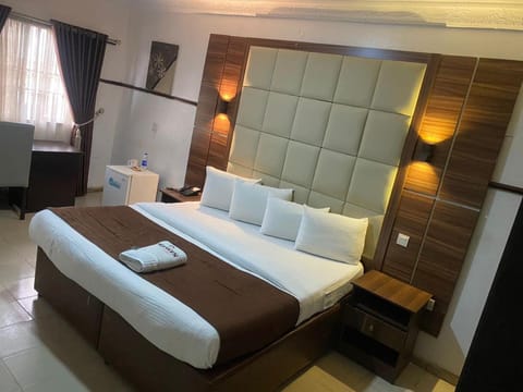 Presken Hotel @Villa Hotel in Lagos