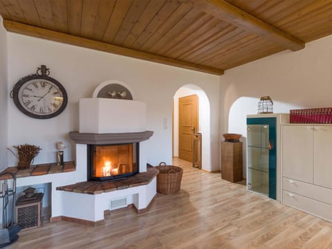 Living room, pet friendly