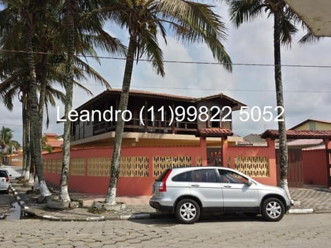 Linda Casa Beira-Mar para alugar em Mongaguá House in Itanhaém