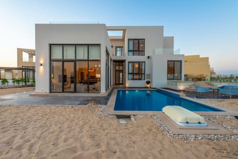 Long Island Gouna 5BR Tawila Beach House & Pool Villa in Hurghada