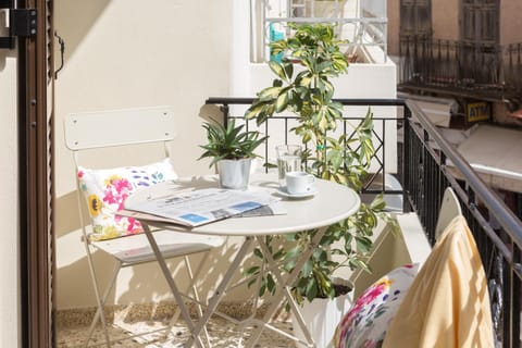 Property building, Balcony/Terrace