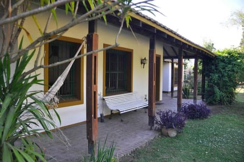 Beautiful Farm Boutique Homestay Chacra La CH House in Chascomús