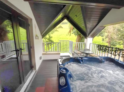 Ballymakeever Appartment - Private Hot Tub Apartment in Northern Ireland