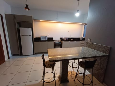 Kitchen or kitchenette, Dining area, oven, stove