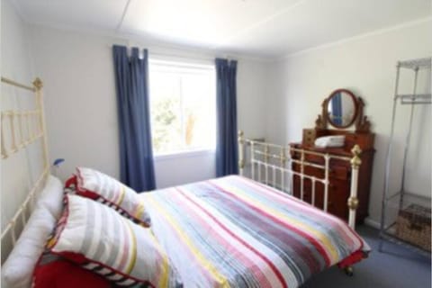 Lighthouse Retreat - Pet Friendly Free Wifi House in Apollo Bay