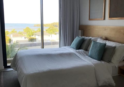 Bedroom, Sea view