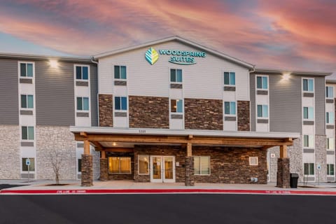 WoodSpring Suites Round Rock-Austin North Hotel in Round Rock