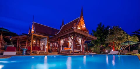 Royal Thai Villa Phuket - SHA Extra Plus Chalet in Rawai