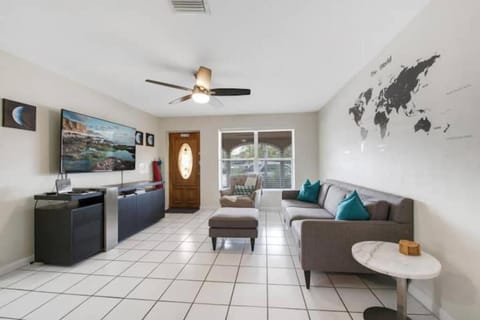 Home Wcoffee Station By Pmi Unit 5140 Apartment in Oakland Park