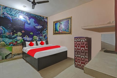 OYO Umang Plaza Hotel in Noida