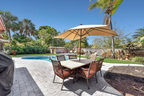 Home Wpool By Pmi Unit 401 House in Wilton Manors