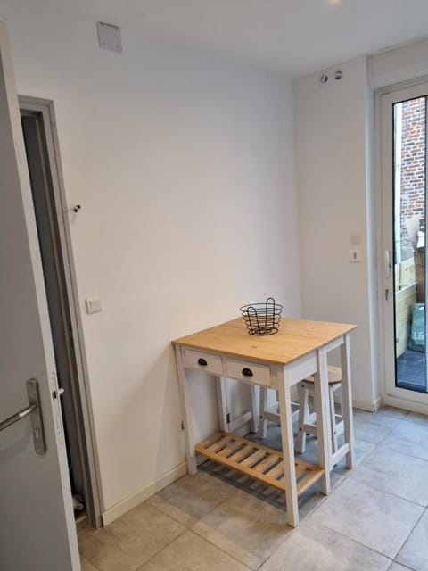 VALSCOSY parking - Activités illégales interdite Apartment in Valenciennes