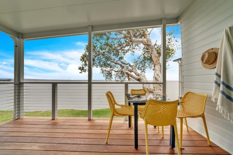 Day, View (from property/room), Balcony/Terrace, Dining area