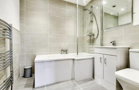 Home by The Meadows, close to City Centre Apartment in Edinburgh